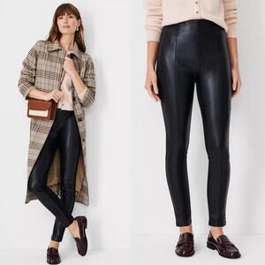 Ann Taylor The Seamed Side Zip Legging in Pebbled Faux Leather Ponte Sz 4 Black